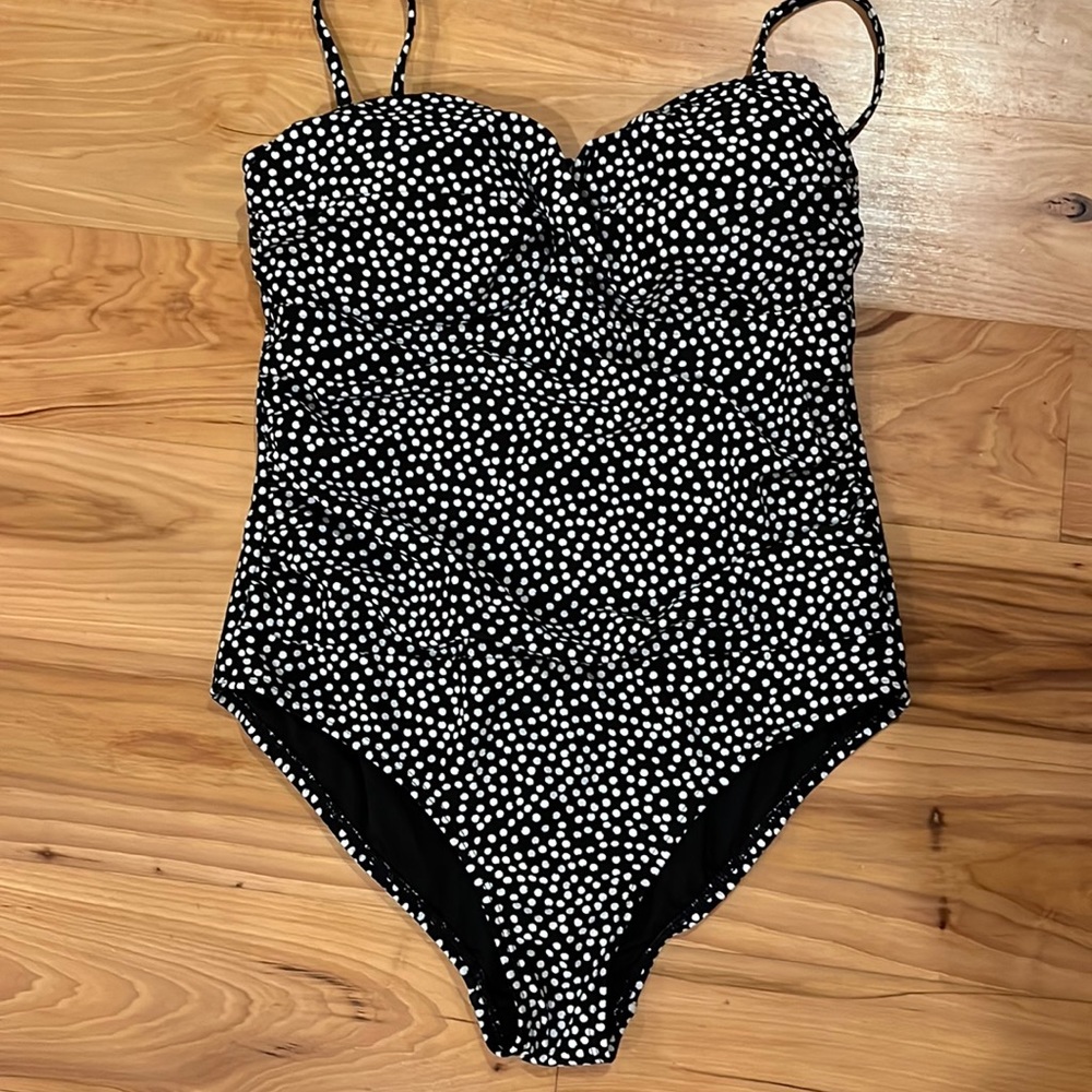 Black and White swimsuit, size large 12/14, Womens, NWT